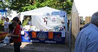 unser Infostand mit Pavillon