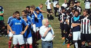 Herr Tovar bei seinen Grussworten