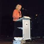 Frau Muhle wahrend ihres Vortrags