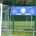 die Plane in ihrem neuen Umfeld