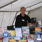 Kirsten am Stand