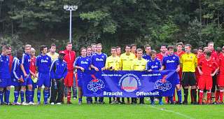 SV Eichede+Holsteins U 23 die Schiedsrichter aus Hamburg machen auch mit Foto Timo Stark 2010